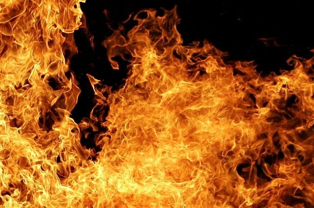 Двое мужчин погибли в ночном пожаре во Владимире